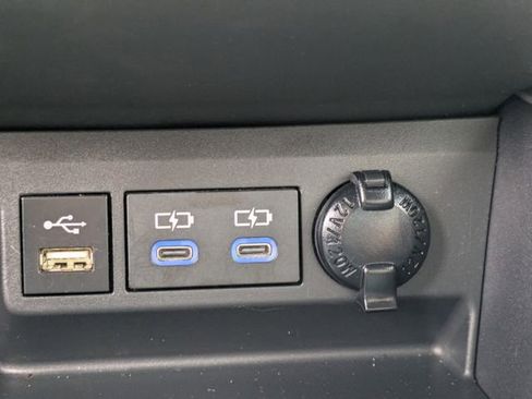 Used 2022 Toyota Highlander XLE image 30