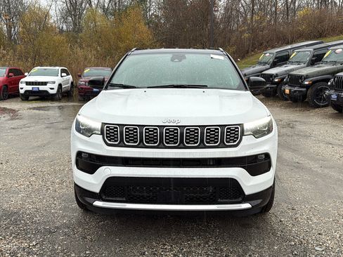 Certified 2024 Jeep Compass Limited w/ Elite Group image 8