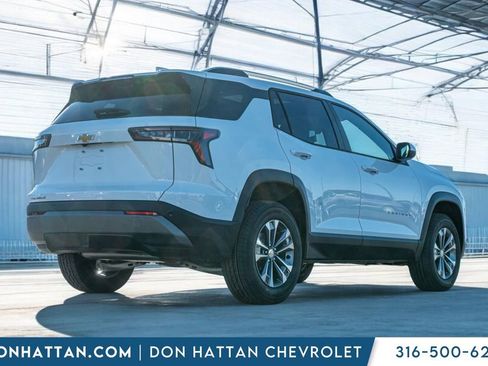 New 2026 Chevrolet Equinox LT image 34