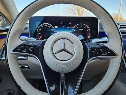 Certified 2024 Mercedes-Benz Maybach S 580 4MATIC image 25