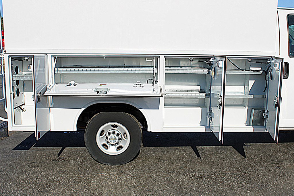 Used 2023 Chevrolet Express 3500 w/ Power Convenience Package RWD image 10