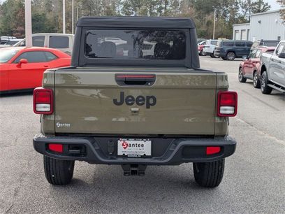 New 2026 Jeep Gladiator Sport