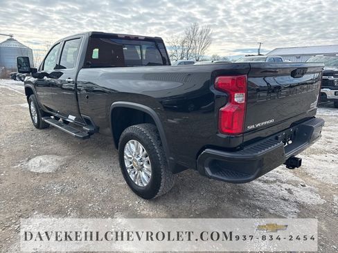 Used 2023 Chevrolet Silverado 3500 High Country w/ Z71 Off-Road Package image 2