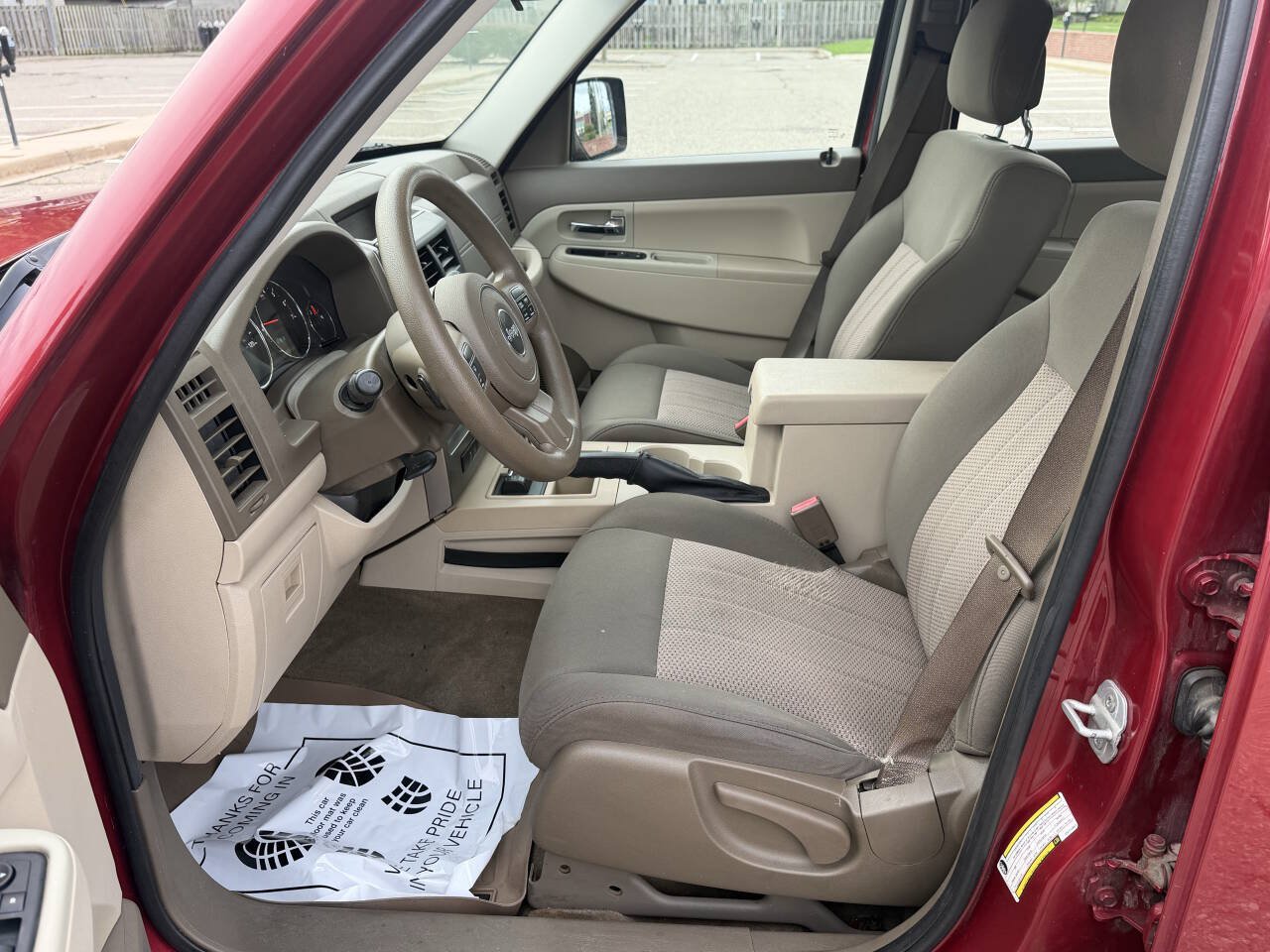 Used 2012 Jeep Liberty Sport AWD/4WD image 15