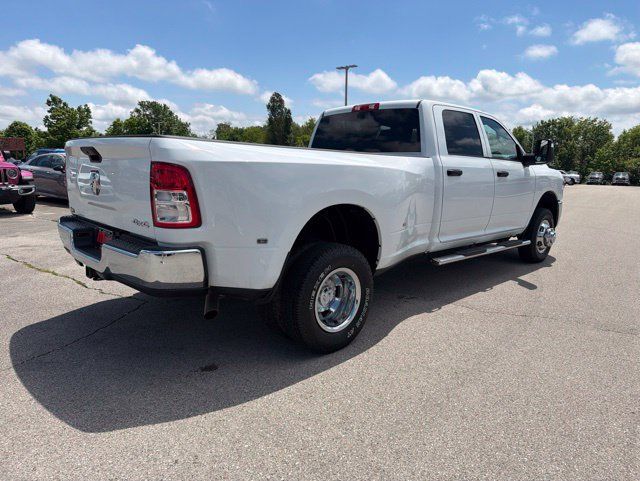 Used 2024 RAM 3500 Tradesman w/ Chrome Appearance Group AWD/4WD image 5