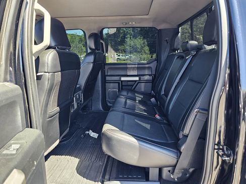 Used 2018 Ford F250 Lariat w/ Lariat Ultimate Package AWD/4WD image 33