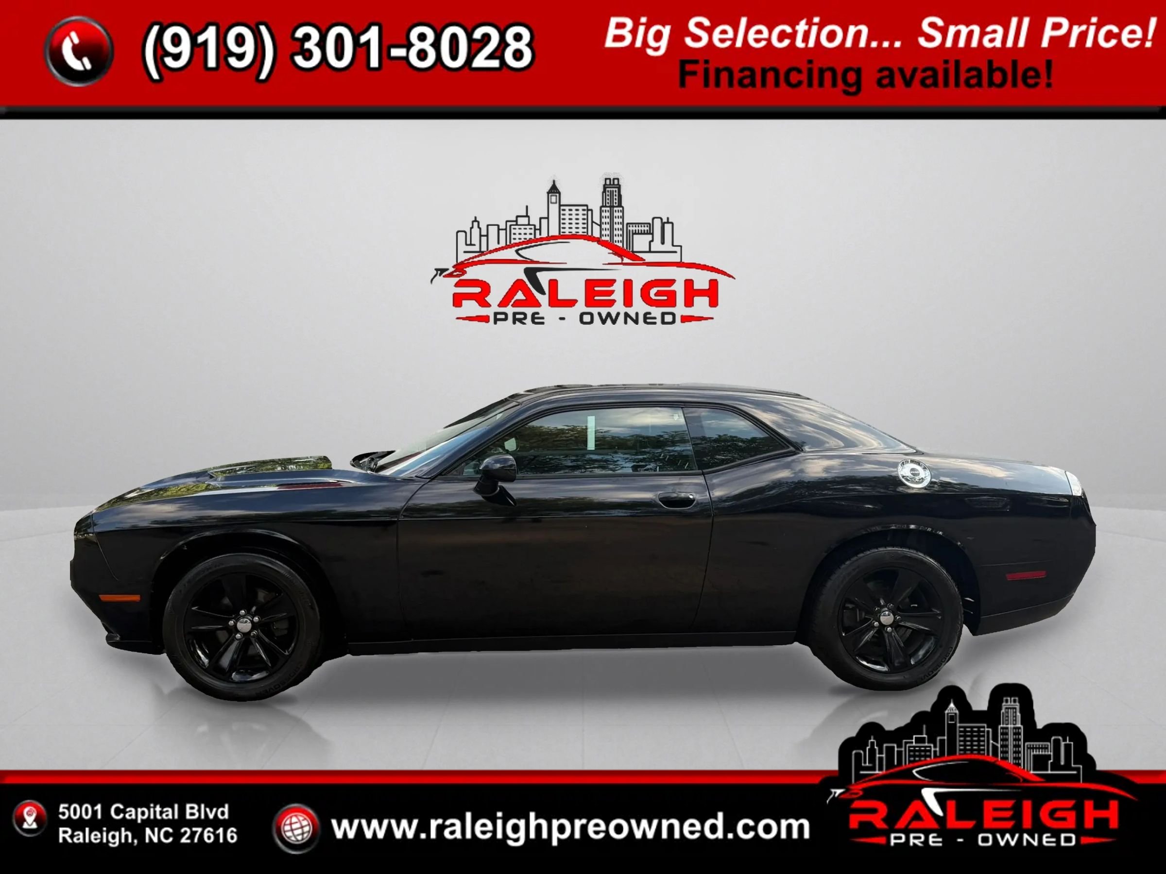 Used 2016 Dodge Challenger SXT RWD image 1