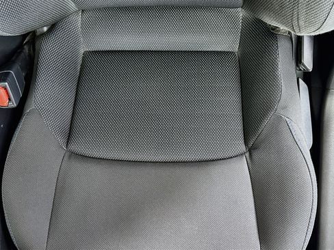 Certified 2022 Toyota Corolla SE FWD image 18