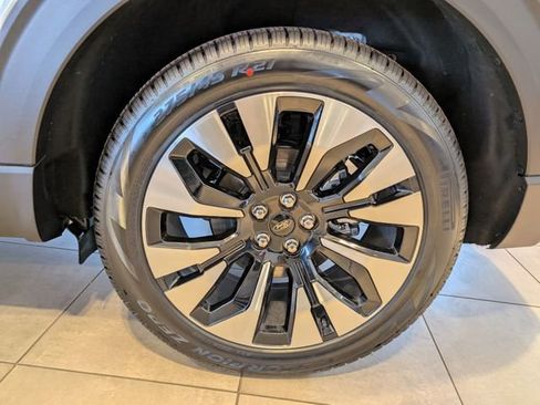 New 2026 Ford Explorer Platinum w/ LUX Leather Package image 24