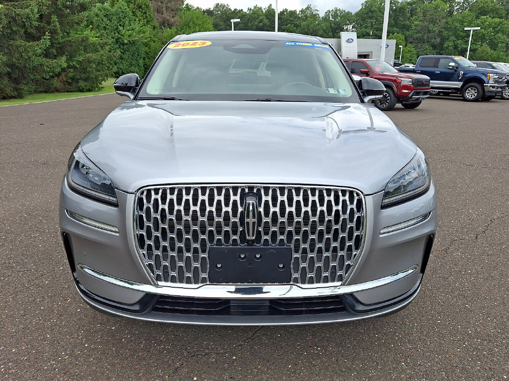 Used 2023 Lincoln Corsair AWD w/ Equipment Group 101A image 5