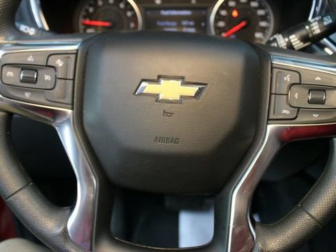 Used 2025 Chevrolet Blazer LT AWD/4WD image 19