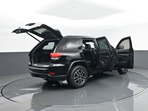 Used 2020 Jeep Grand Cherokee Trailhawk AWD/4WD image 33