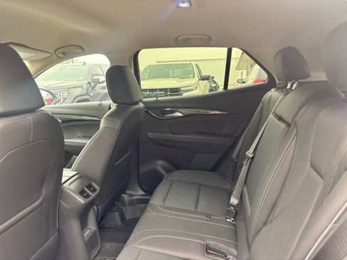 Used 2023 Buick Envision Essence AWD/4WD image 9