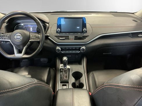 Used 2022 Nissan Altima 2.5 SR w/ Midnight Edition Package AWD/4WD image 10