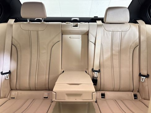 Used 2018 BMW 530e w/ Premium Package 2 image 29