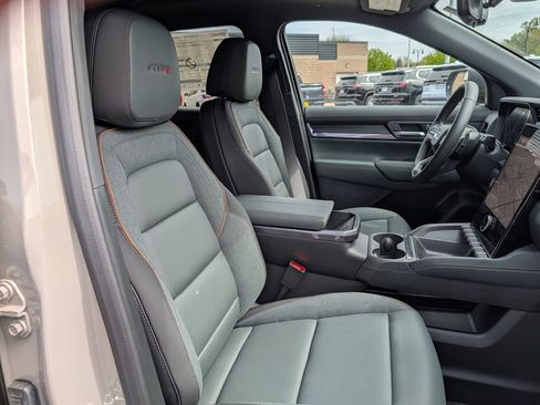 New 2026 GMC Terrain AT4 w/ Convenience Package III AWD/4WD image 23