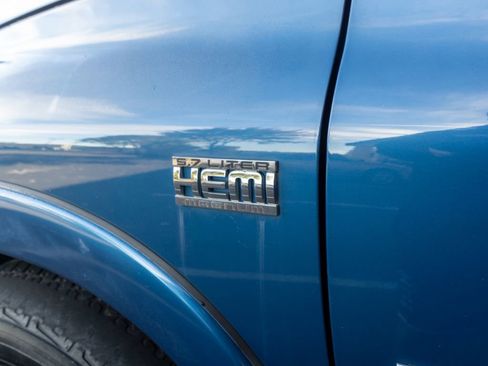 Used 2004 Dodge Ram 1500 Truck SLT w/ Quad Cab Value Group image 3