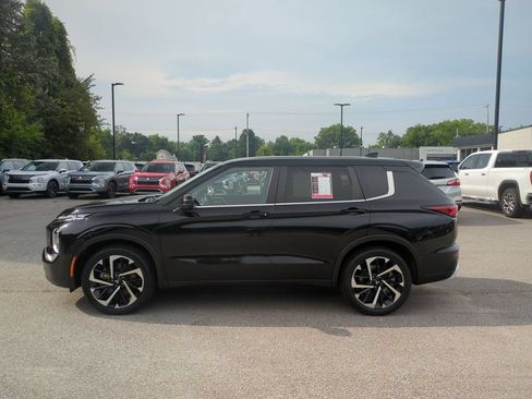 Used 2024 Mitsubishi Outlander FWD image 8