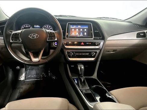 Used 2018 Hyundai Sonata SEL FWD image 17