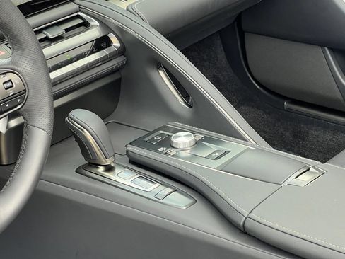Used 2025 Lexus LC 500 Convertible w/ Touring Package RWD image 33