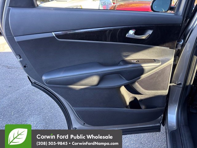 Used 2018 Kia Sorento AWD image 28