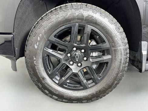 Used 2026 Chevrolet Silverado 1500 High Country w/ Midnight Edition AWD/4WD image 32