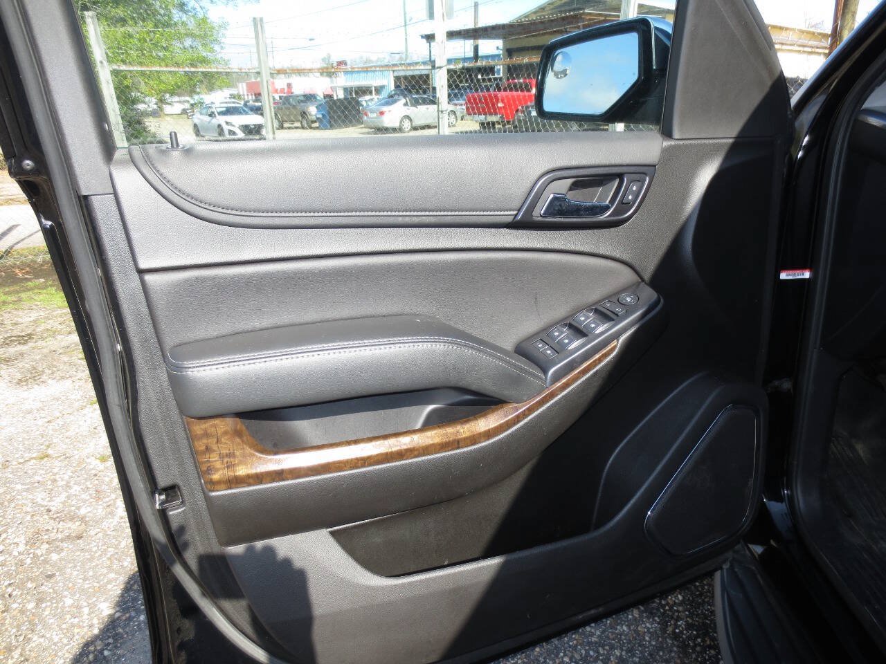 Used 2020 Chevrolet Tahoe 2WD w/ Remote Keyless Entry Package image 12