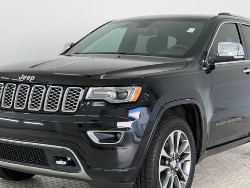 Used 2017 Jeep Grand Cherokee Overland AWD/4WD image 25