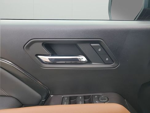 New 2026 GMC Canyon AT4 w/ Nightfall Essentials Package image 27