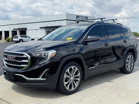 Used 2020 GMC Terrain SLT w/ Preferred Package image 3