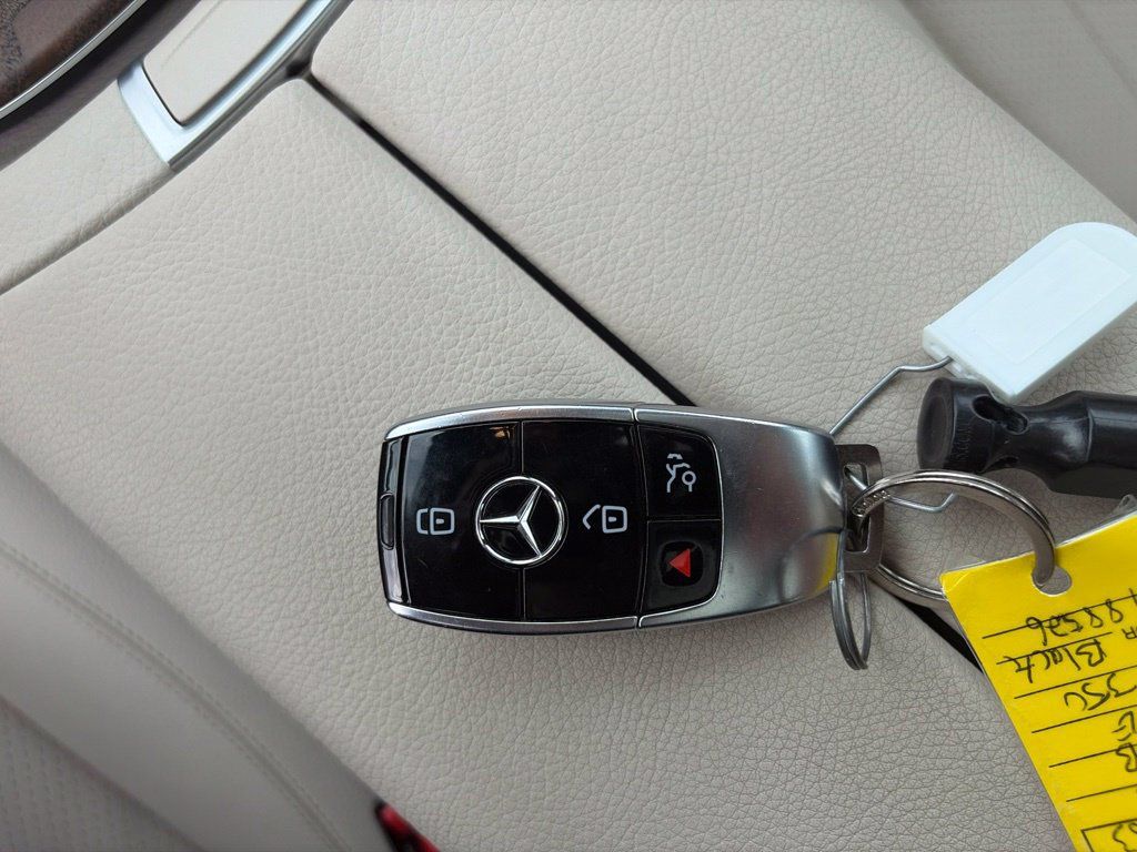 Used 2023 Mercedes-Benz E 350 4MATIC Sedan image 25