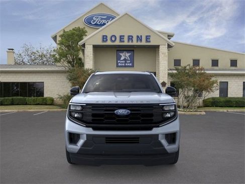 New 2025 Ford Expedition Active image 6