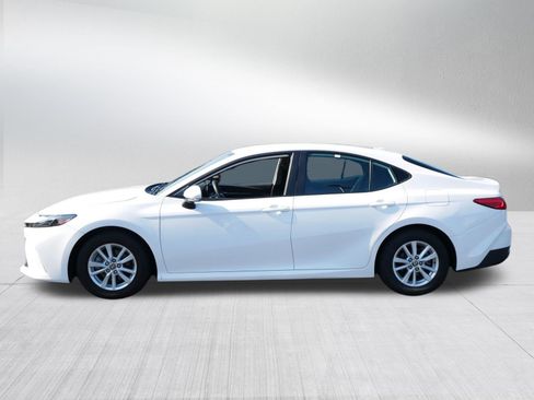 Certified 2025 Toyota Camry LE FWD image 4