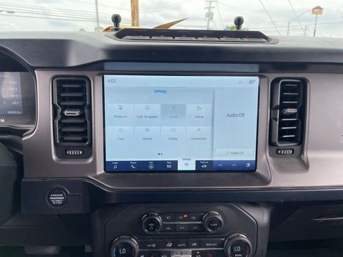 Used 2021 Ford Bronco First Edition AWD/4WD image 12