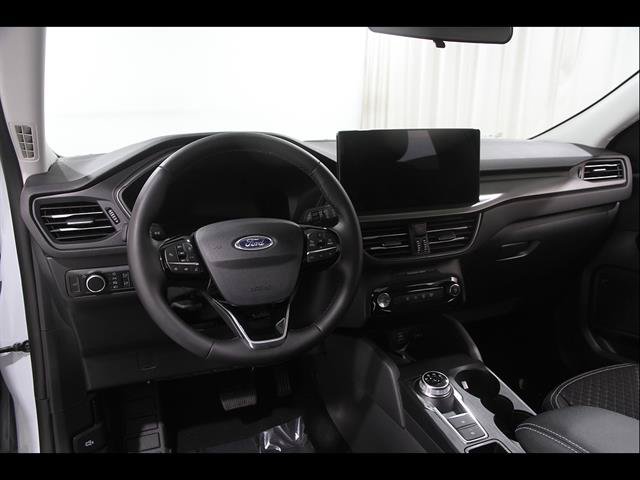 Used 2026 Ford Escape Active w/ Active Premium Tech Pack AWD/4WD image 6