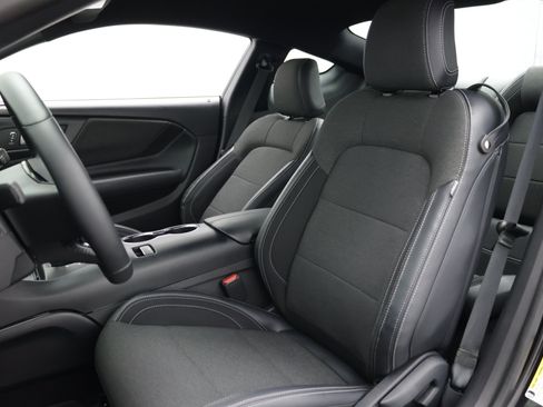 Used 2024 Ford Mustang Coupe RWD image 17