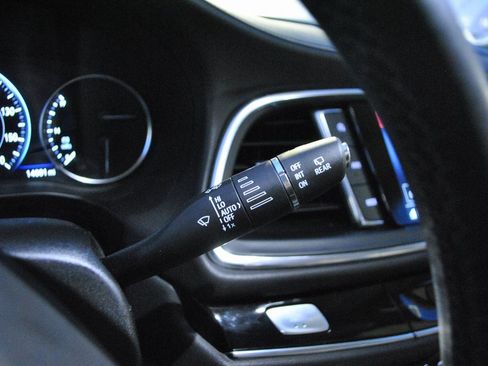 Used 2024 Buick Enclave Avenir w/ Avenir Technology Package image 20