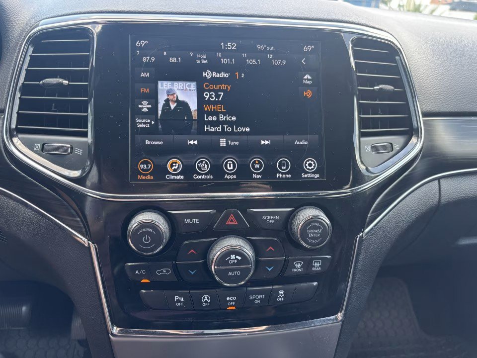 Used 2021 Jeep Grand Cherokee Limited RWD image 12