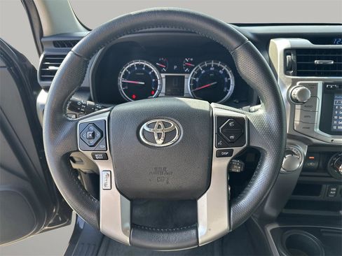 Used 2016 Toyota 4Runner SR5 image 15