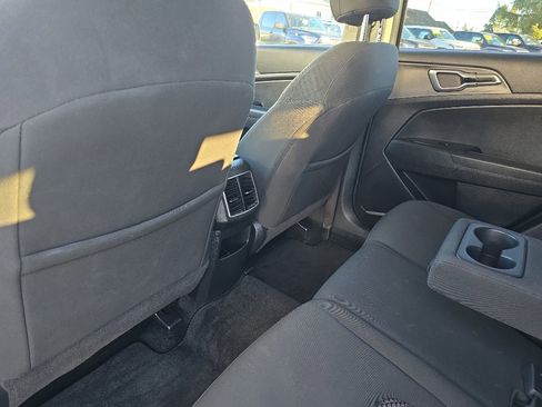 Used 2024 Kia Sportage LX image 18