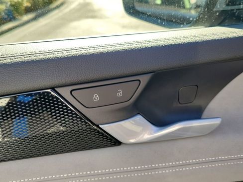 New 2026 Volkswagen Tiguan SE image 31