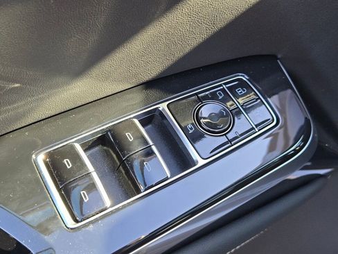 New 2026 Cadillac Escalade Luxury w/ Touring Package image 27