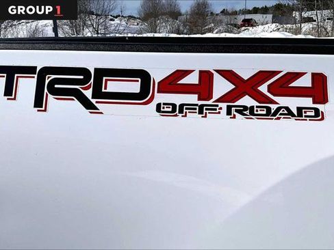 Certified 2018 Toyota Tacoma TRD Off-Road w/ Technology Package image 9