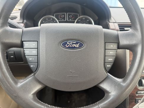 Used 2008 Ford Taurus SEL image 25