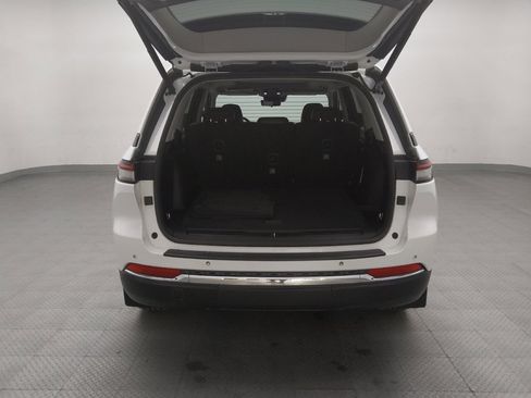 Used 2022 Jeep Grand Cherokee Limited 4xe w/ Luxury Tech Group II AWD/4WD image 29