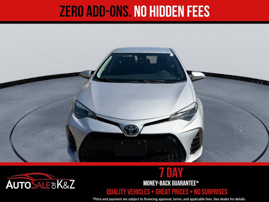 Used 2017 Toyota Corolla SE w/ Carpet Mat Package (TMS) FWD image 3