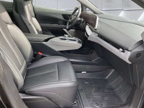 Used 2025 Cadillac Optiq Luxury 2 w/ LPO, Floor Liner Package AWD/4WD image 16