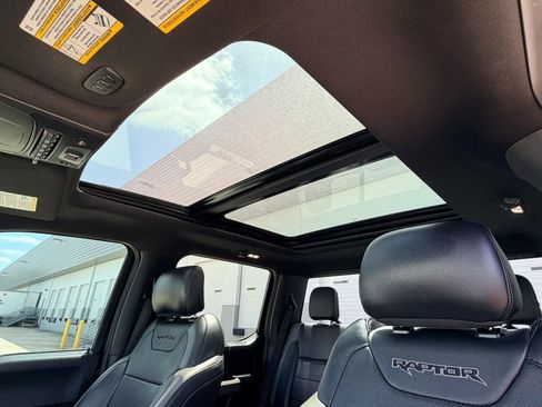 Used 2017 Ford F150 Raptor w/ Equipment Group 802A Luxury AWD/4WD image 33