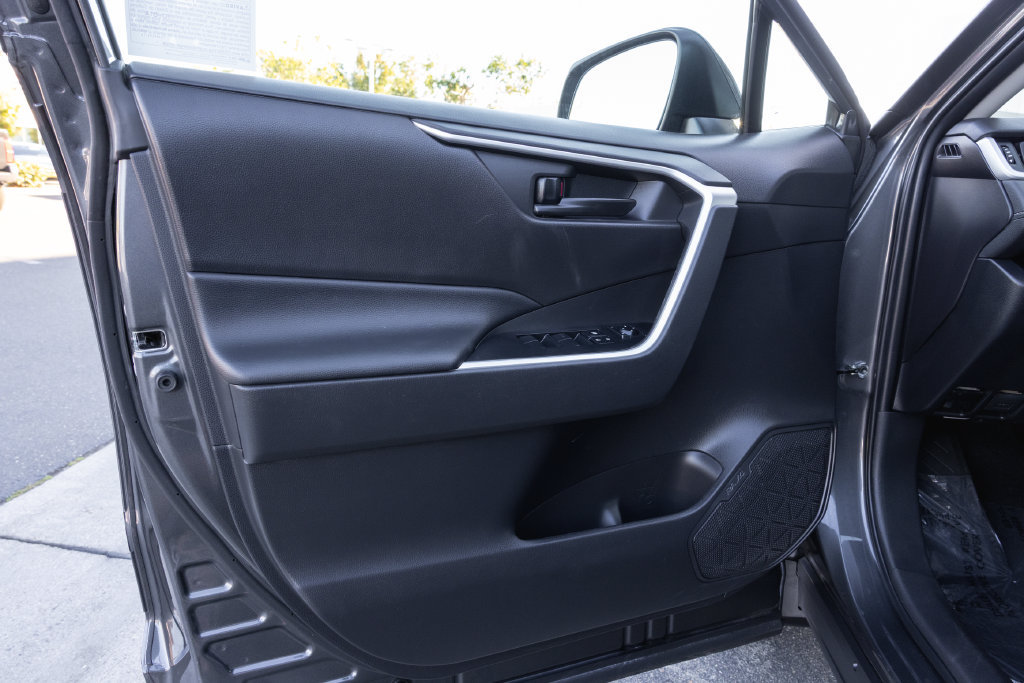 Certified 2023 Toyota RAV4 LE FWD image 13