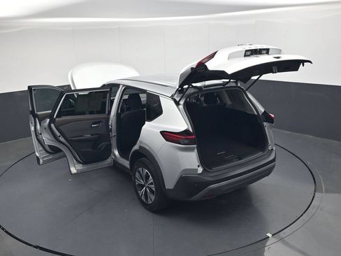 Used 2023 Nissan Rogue SV AWD/4WD image 43